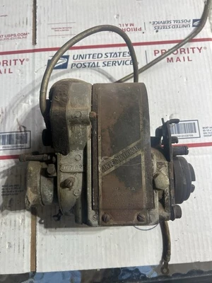 International Harvester Type E4A Magneito. Barn Find - Image 1 of 4