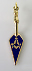 9ct Gold Pendant - Vintage 9ct Yellow Gold Blue Enamel Masonic Trowel Pendant