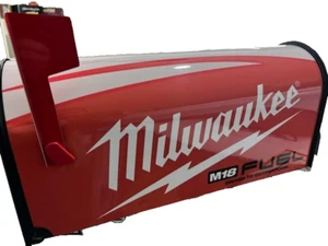 Milwaukee Tool MAILBOX~cappelli~trattore - Foto 1 di 3