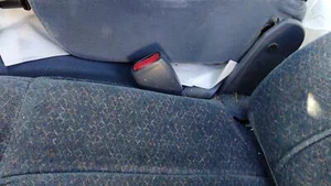 1998 Buick Lesabre Driver Left Front Seat Belt Buckle Receiver Oem Blue 27b Lb - Picture 1 of 7