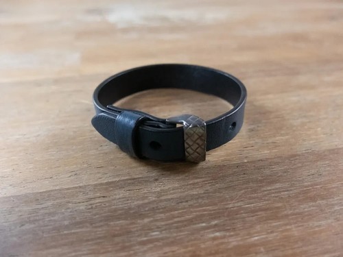 Bracciale BOTTEGA VENETA pelle blu e fibbia argento sterling misura media