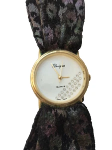 Ladies Desiger White Gem Face Cloth Strap Watch vtd - Picture 1 of 3