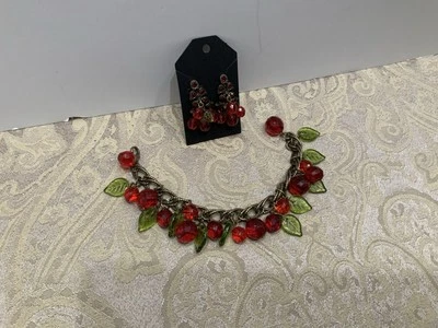 Pulsera y pendientes con dije de cerezas rojas y hojas verdes Sweet Romance-sin marca Foto 1 de 4
