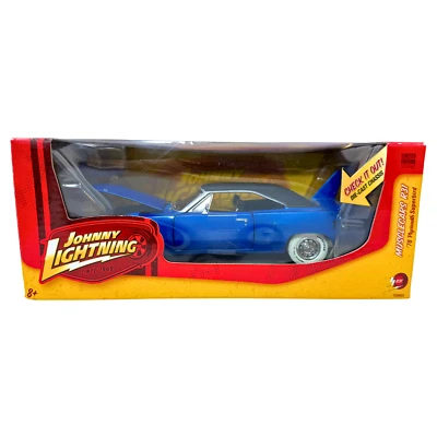 Johnny Lightning Musclecars 1970 Plymouth Superbird 1:24 Diecast White Lightning Foto 1 de 4