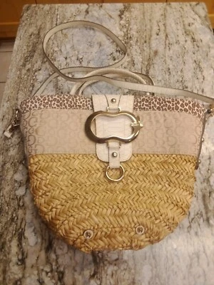 GUESS 手提包 草编和动物印花,Guess 托特包,Guess 编织挎包,Guess 包 — 第 1/4 张图片