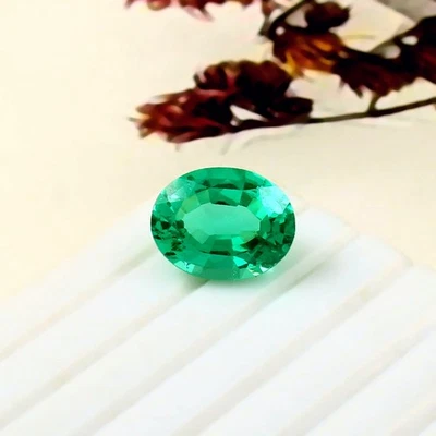 3.60 CT Lab Grown Colombian Hydrothermal Emerald Loose Gemstone Oval Cut 11x8 mm - Image 1 of 4