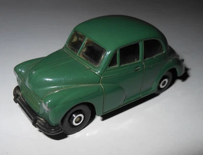 CORGI SCALA 1/43 MORRIS MINOR 1000 MM3 VERDE GREEN - Immagine 1 di 4
