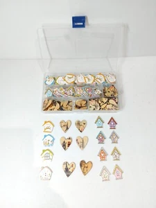 Variety of Mixed 148Pcs 25mm Houses/Hearts Wood Buttons Decor Sewing Craft - Picture 1 of 6