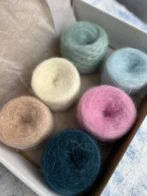 Kid Mohair Silk Yarn Lot Of 6 Cakes 300g - Image 1 of 3