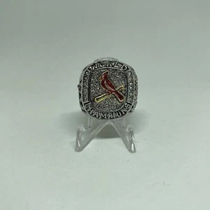 St Louis Cardinals 2011 World Series Champions Replica Ring - Picture 1 of 2
