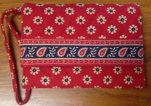 NEU Vera Bradley Americana Blumen Paisley rot blau creme Kalbsleder Geldbörse neu ohne Etikett - Bild 1 von 4
