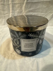 Bath Body Works FROSTED COCONUT SNOWBALL Scented 3 Wick Candle 14.5oz 25-45 hrs - Picture 1 of 4