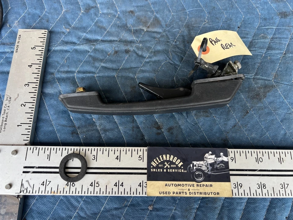 Volvo 740 940 1989-1995 sedán exterior pasajero trasero manija de puerta derecha OEM #3836EM Foto 1 de 4