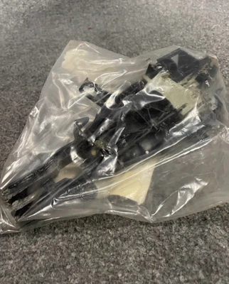 BMW Front RH Door Handle Carrier - 51-22-7-199-836 - BMW 325i, 325xi & More - Image 1 of 4