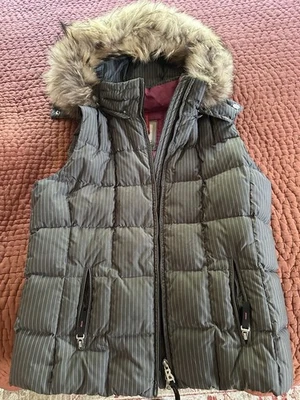 Chaleco acolchado con capucha extraíble BOGNER para mujer talla 6 pequeño plumón de ganso Foto 1 de 4