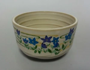 k#04 Japanese Porcelain Tea Bowl CHAWAN / MINGEI Ware/ Flowers12cm  - Picture 1 of 9