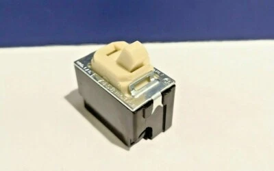 LEVITON IVORY DESPARD Interchangeable QUIET 3-Way Toggle Switch NEW 1791-I