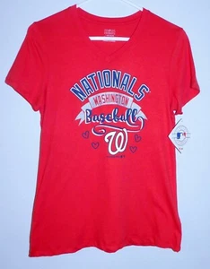 Camisa de niña Washington Nationals XL 14/16 cuello en V, roja con pancarta plateada - Imagen 1 de 1