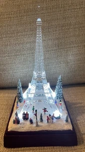 Illuminazione natalizia invernale e musicale Torre Eiffel decorazione slittino pattinaggio alberi - Foto 1 di 13