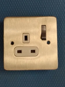 WALSALL STAINLESS STEEL SINGLE SOCKET 13A 1G - Picture 1 of 5