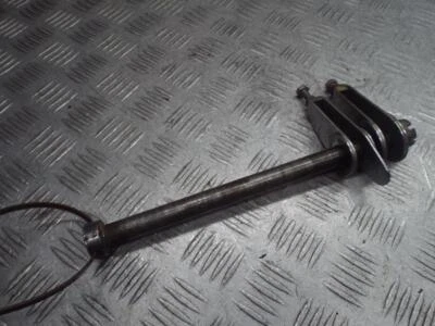 Honda CL125A CL125 A Scrambler Rear Wheel Spindle  - Imagem 1 de 4