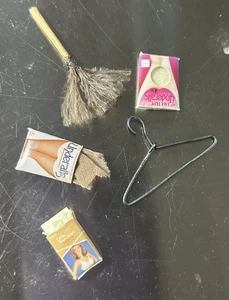 Vintage 1:12 scale miniature Underalls, Hanger, Feather Duster And Bra Box - Bild 1 von 3