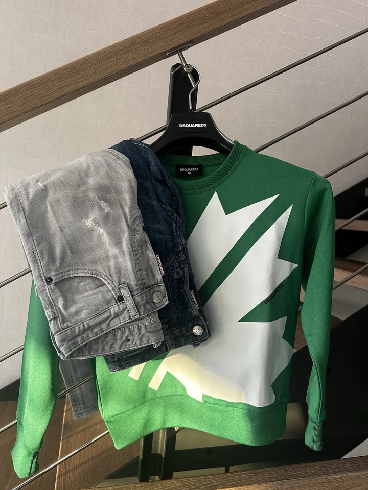 Dsquared2 Kleidungspaket Jungen 10Y , 2x Jeans (blau u. grau) + Pulli - Bild 1 von 4