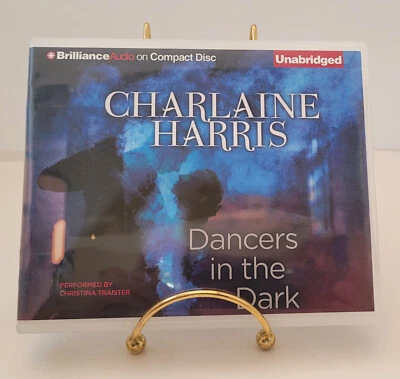 Sookie Stackhouse "Dancers in the Dark" 5 disc audiobook by Charlaine Harris - Imagem 1 de 3