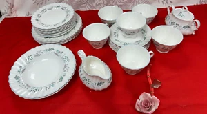 NEW-Set 28 PCS.Royal Doulton English Fine Bone China-Glen Auldyn-Dinner set. En - Picture 1 of 23