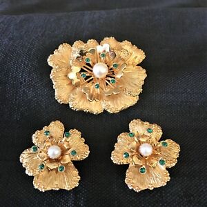 Vintage Sarah Coventry Flower Demi ~ Brooch/Pin & Earring Set ~ "Splendor" ~1962