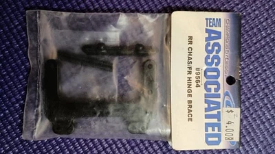 Team Associated Factory Replacement Parts RC10 RR / FR Brace See Pics - Image 1 of 2