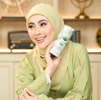 Elegant Whitening Emulsion - Anti Aging & Make Up Base Sunscreen - Image 1 of 4