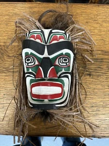 Vintage Northwest Coast Native Fine Carved Cedar Bakwas Mask Sea King T Isaac - Picture 1 of 2