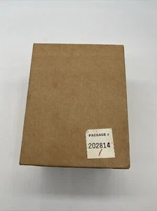 Vintage Box mit La Mode Knöpfen Jäger mit Hund 9/16" breit gold ~ 175 Stück - Bild 1 von 5