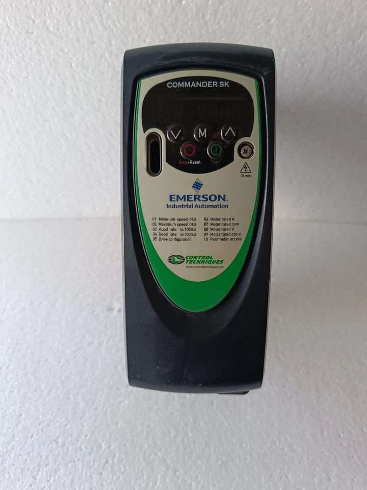 Emerson commander sk SKB3400150 1.5kw 2hp 380V-480V 3PHASE 0-550Hz - Image 1 of 4