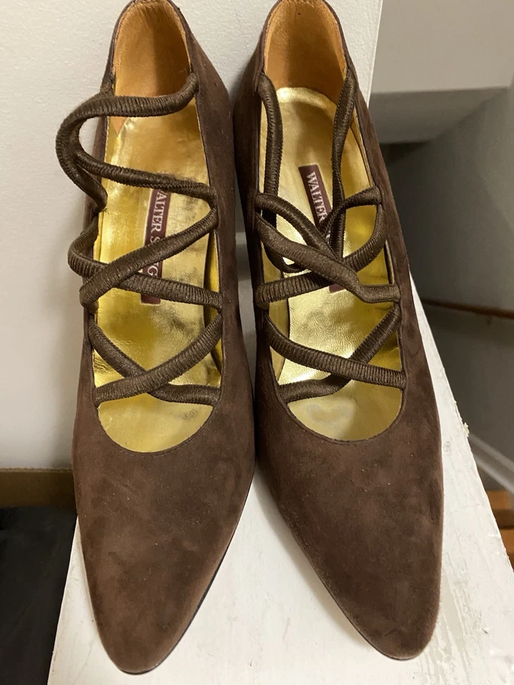 Bombas Walter Steiger marrom camurça italiana salto 10B 3,5 - Imagem 1 de 4