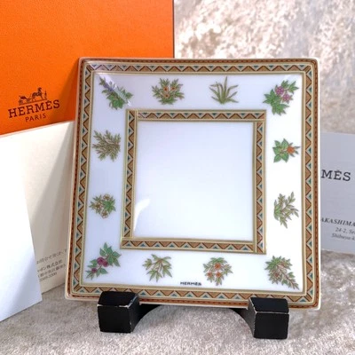 Hermes Paris Cheval d'Orient n°2 Square Plate 11 cm Porcelain Tableware w/Case - Image 1 of 4