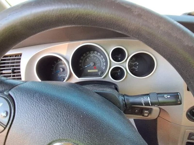 Medidor de velocímetro usado se adapta a: Toyota Tundra Cluster MPH 2011 8 cilindros con paquete de remolque Foto 1 de 4