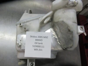 Skidoo 2005 Rev MXZ 800HO oil tank - Bild 1 von 5