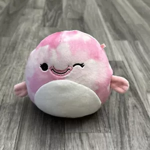 Squishmallows Olav the Blobfish Tye-Dye 5 Zoll Plüschtier - Staffel 5 #1703, 4/15/22 - Bild 1 von 8