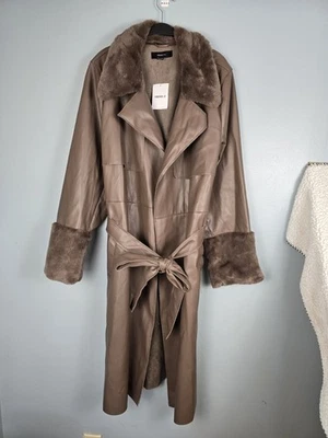 Trench coat feminino FOREVER 21 tamanho 3X marrom couro sintético pele sintética café expresso  - Imagem 1 de 4