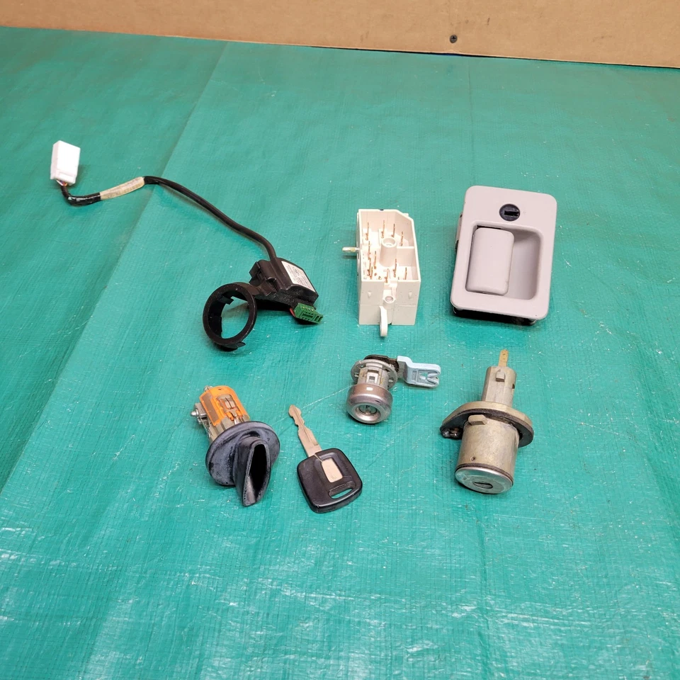 Juego de interruptor y bloqueo de cilindro de encendido Lincoln Town Car 1998-2002 OEM Foto 1 de 4