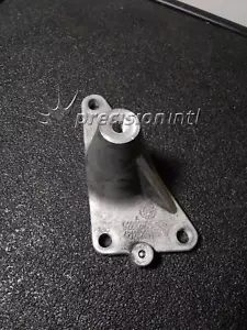 GM 92252906 VF POWER STEER IDLER PULLEY BRACKET - Picture 1 of 2