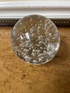 Large Clear Bubble Art Glass Paperweight  - Imagen 1 de 7