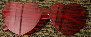 Costume lenti rosse a forma di cuore vedi attraverso cosplay occhiali plastica senza marchio - Foto 1 di 3