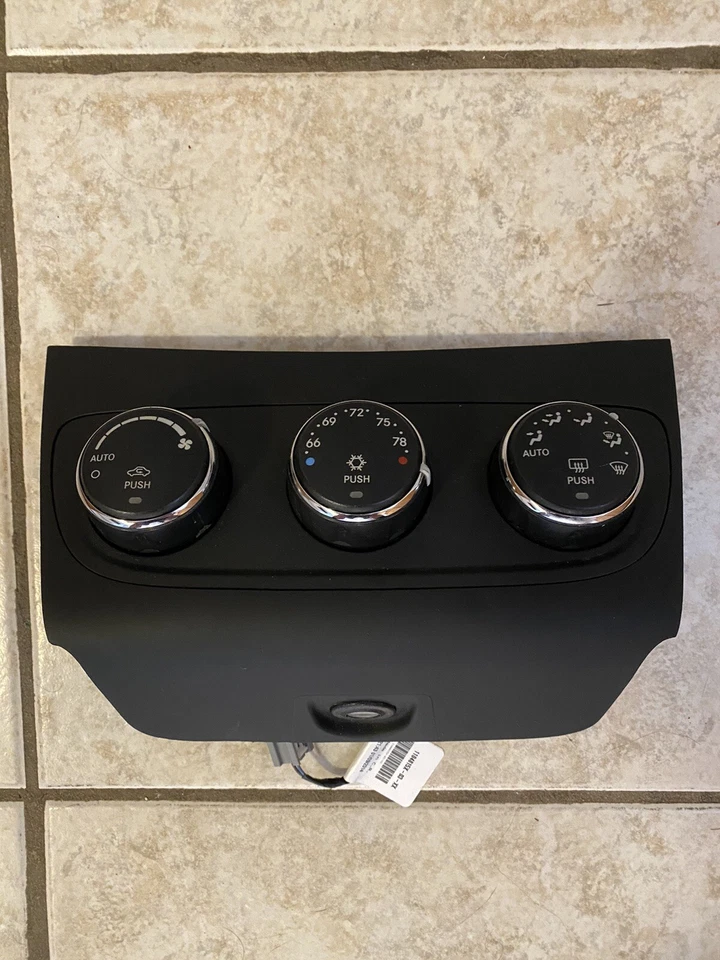 11-14 Chrysler 200/Dodge Magnum Control de temperatura Calentador HVAC Foto 1 de 2