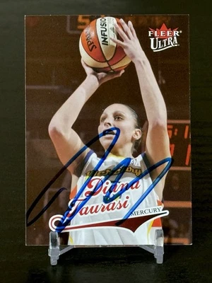 2004 Fleer Ultra Diana Taurasi #91 Autographed Rookie RC WNBA - Image 1 of 3