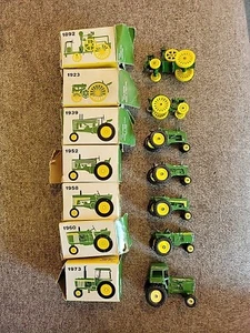 VINTAGE SEVEN JOHN DEERE MINIATURE TOY TRACTORS ERTL U.S.A. No. 593 - Picture 1 of 11