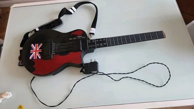 Yamaha EZ-AG E-Synthesizer Gitarre schwarz mit Saiten und eingebauten Lautsprechern - Bild 1 von 4