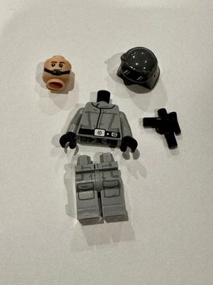 LEGO Star Wars UCS AT-ST Pilot Minifigure 75417 with Blaster, Arm Printing New - Image 1 of 4
